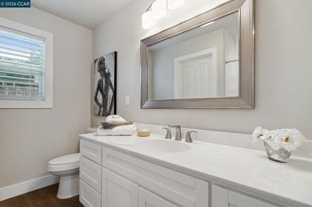 210 S R St, Livermore, CA 94550