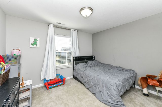 2260 Sante Fe Drive, Greenfield, IN 46140