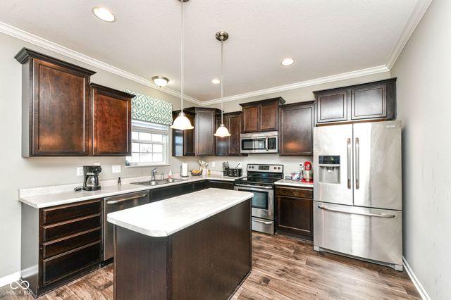 2260 Sante Fe Drive, Greenfield, IN 46140