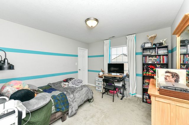 2260 Sante Fe Drive, Greenfield, IN 46140