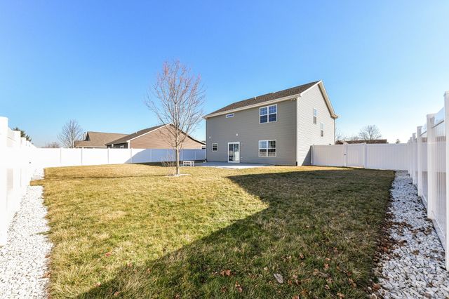 2260 Sante Fe Drive, Greenfield, IN 46140