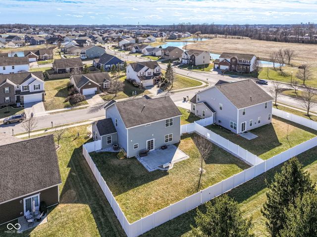 2260 Sante Fe Drive, Greenfield, IN 46140