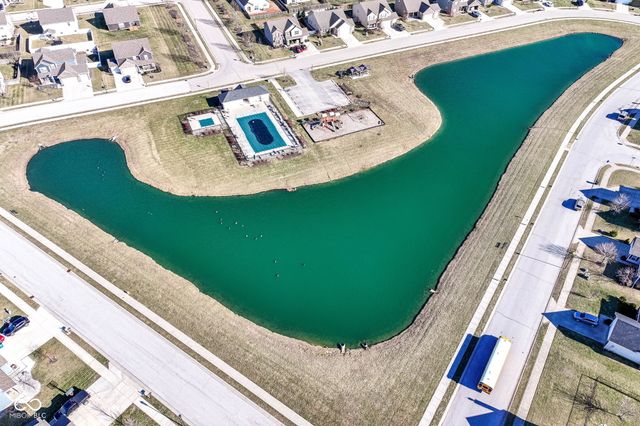 2260 Sante Fe Drive, Greenfield, IN 46140