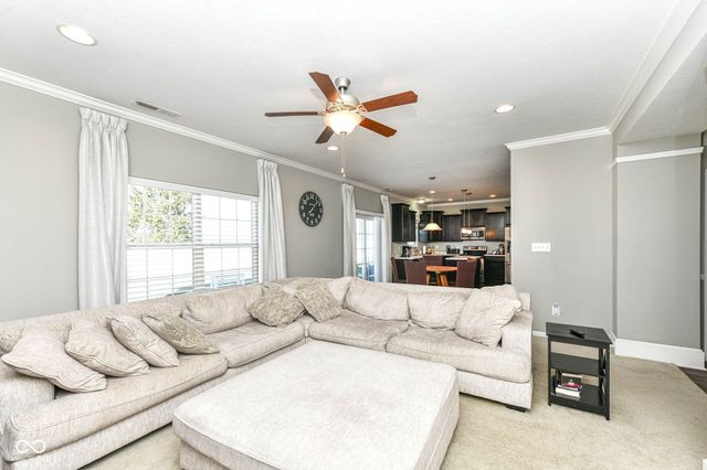 2260 Sante Fe Drive, Greenfield, IN 46140