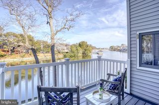 2 NEWBOLD SQ #2, Rehoboth Beach, DE 19971