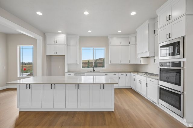 7238 S CAMPION DR, West Jordan, UT 84081