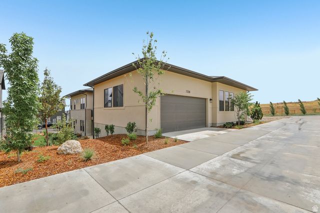 7238 S CAMPION DR, West Jordan, UT 84081