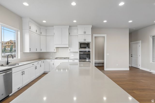 7238 S CAMPION DR, West Jordan, UT 84081