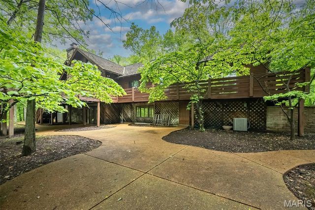 2731 Christy Avenue, Wildwood, MO 63040