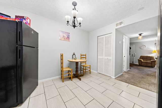 5 Rolling Meadows Dr, Goodlettsville, TN 37072