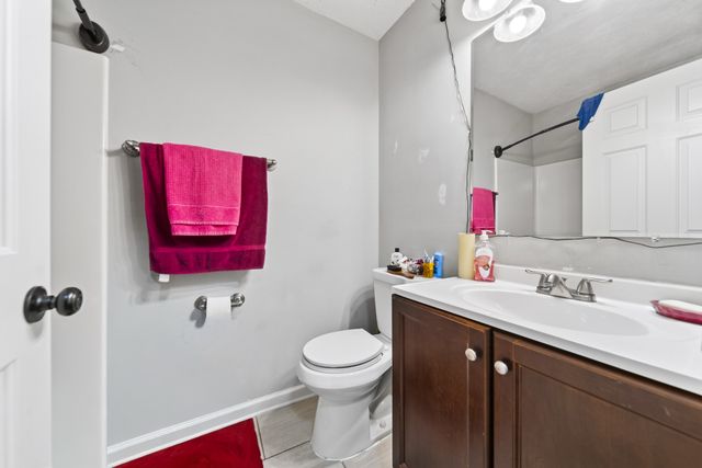 5 Rolling Meadows Dr, Goodlettsville, TN 37072