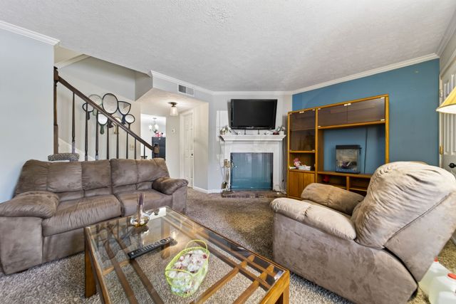 5 Rolling Meadows Dr, Goodlettsville, TN 37072