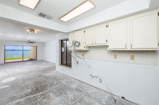 7310 SUNSHINE SKYWAY LANE S 119, St Petersburg, FL 33711