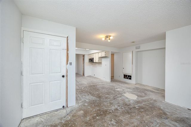 7310 SUNSHINE SKYWAY LANE S 119, St Petersburg, FL 33711