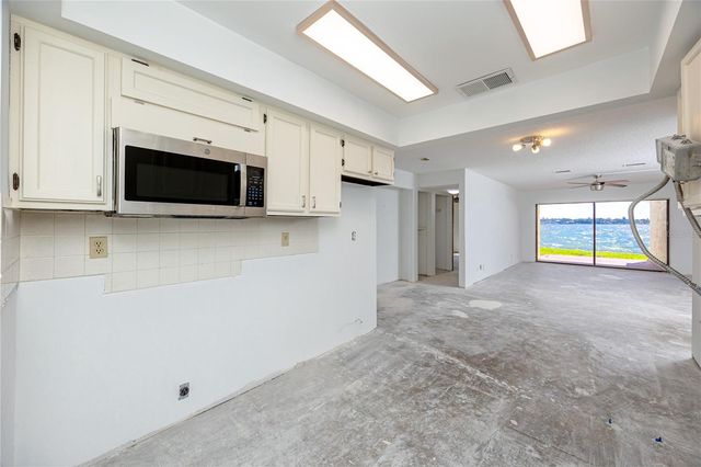 7310 SUNSHINE SKYWAY LANE S 119, St Petersburg, FL 33711