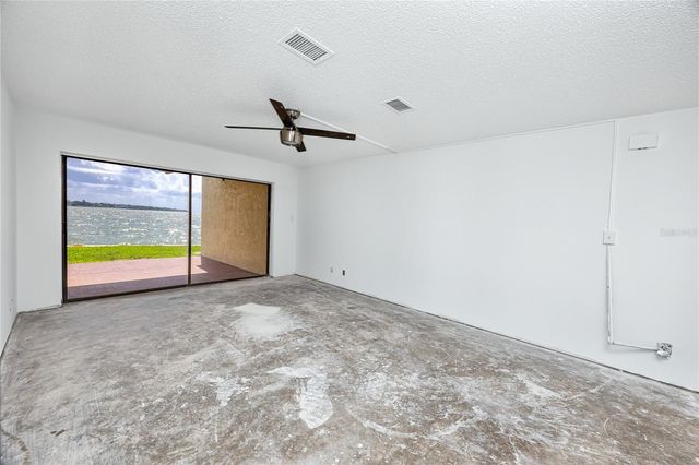 7310 SUNSHINE SKYWAY LANE S 119, St Petersburg, FL 33711