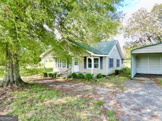 320 Brumbelow Road, Aragon, GA 30104