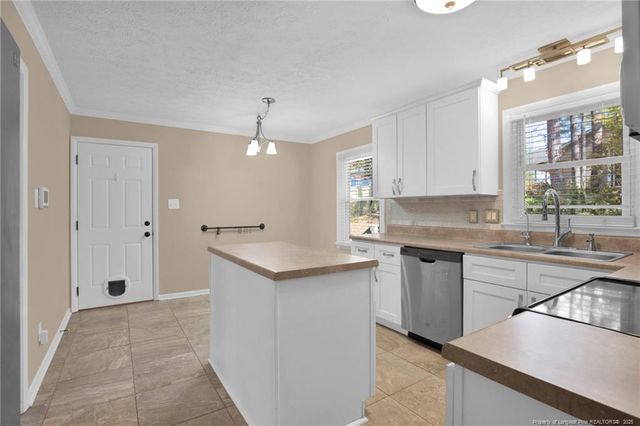 3528 Barron Way, Fayetteville, NC 28311