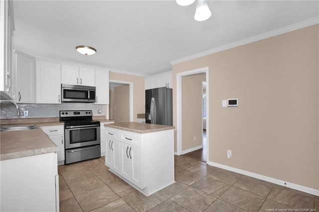 3528 Barron Way, Fayetteville, NC 28311