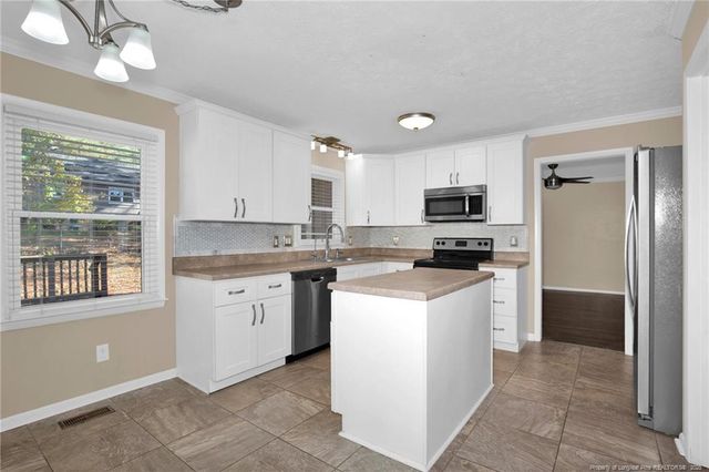 3528 Barron Way, Fayetteville, NC 28311