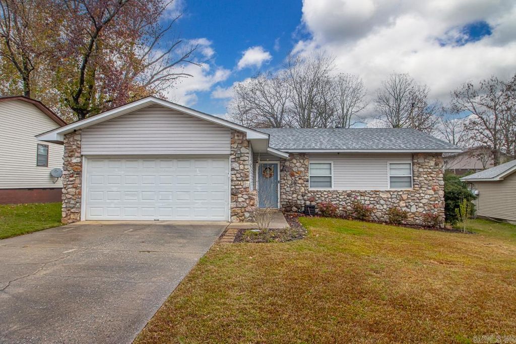 8402 Merriwood Court, Sherwood, AR 72120