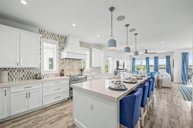 201 BAY DRIVE N, Bradenton Beach, FL 34217