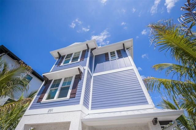 201 BAY DRIVE N, Bradenton Beach, FL 34217