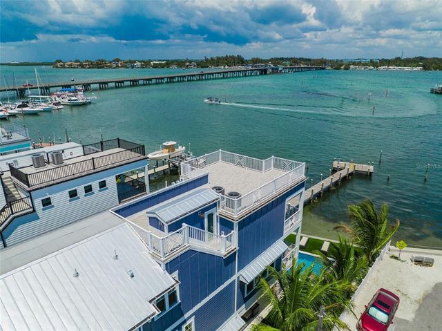 201 BAY DRIVE N, Bradenton Beach, FL 34217