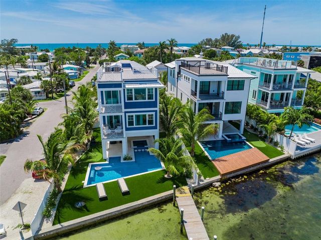 201 BAY DRIVE N, Bradenton Beach, FL 34217