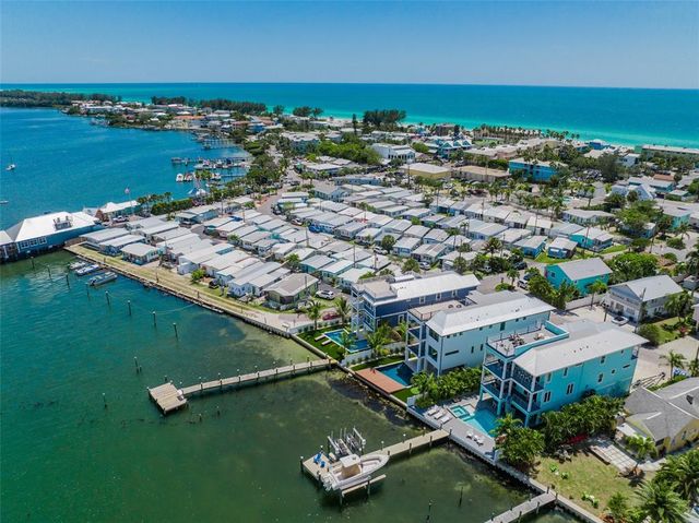 201 BAY DRIVE N, Bradenton Beach, FL 34217