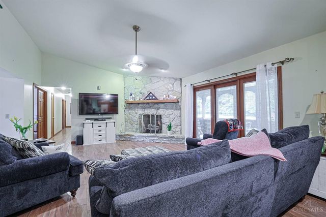 4038 Schoenling Road, Morgan Twp, OH 45053