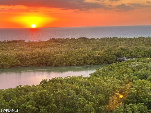 5550 Heron Point DR 1003, Naples, FL 34108