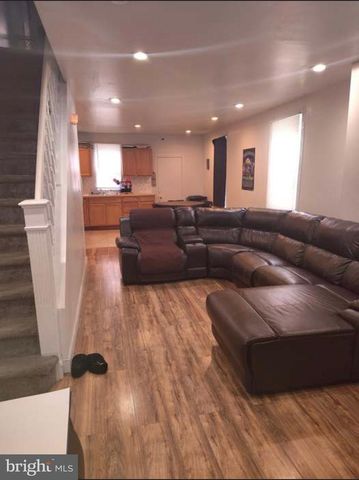 1912 S ALDEN ST, Philadelphia, PA 19143