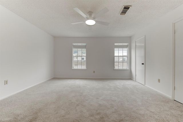 17108 Beaver Springs Drive 8, Houston, TX 77090