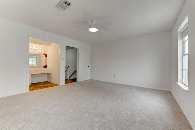 17108 Beaver Springs Drive 8, Houston, TX 77090