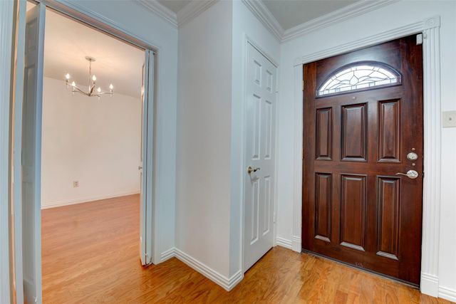 17108 Beaver Springs Drive 8, Houston, TX 77090
