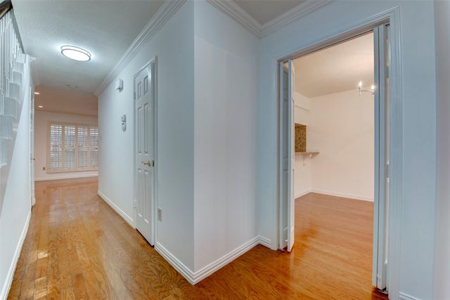 17108 Beaver Springs Drive 8, Houston, TX 77090