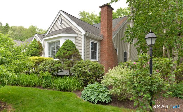 17 Woodbury Hill 17, Woodbury, CT 06798