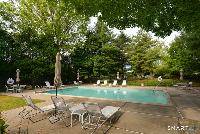 17 Woodbury Hill 17, Woodbury, CT 06798