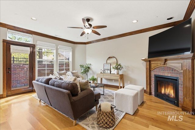 369 E Wexford Lane, Eagle, ID 83616