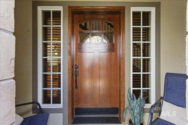 369 E Wexford Lane, Eagle, ID 83616