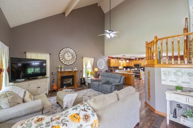 1401 Camper Rd, Decaturville, TN 38329