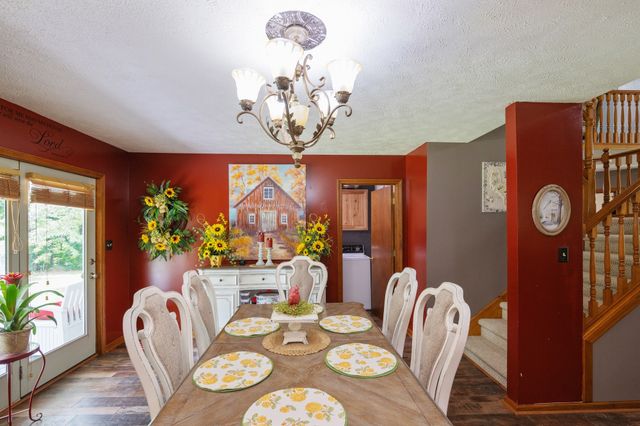 1401 Camper Rd, Decaturville, TN 38329