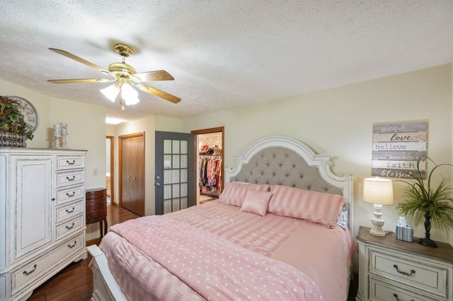 1401 Camper Rd, Decaturville, TN 38329