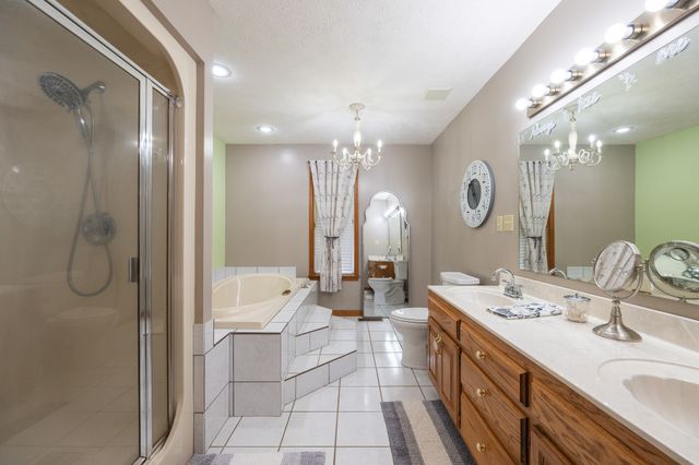 1401 Camper Rd, Decaturville, TN 38329