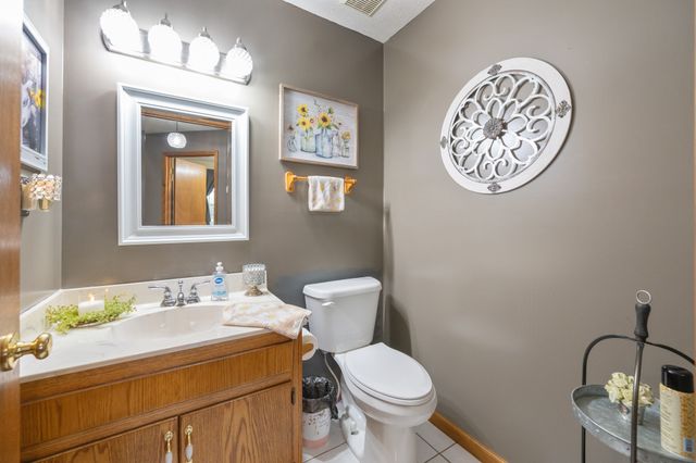 1401 Camper Rd, Decaturville, TN 38329