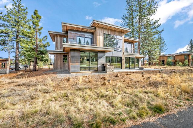 9185 Heartwood Drive, Truckee, CA 96161