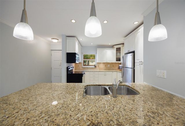 2650 COUNTRYSIDE BOULEVARD F303, Clearwater, FL 33761