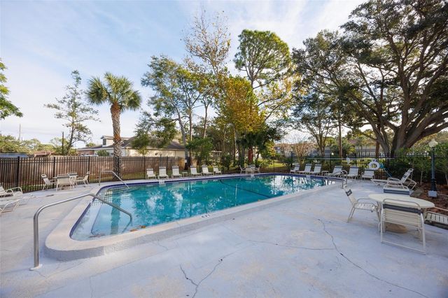 2650 COUNTRYSIDE BOULEVARD F303, Clearwater, FL 33761