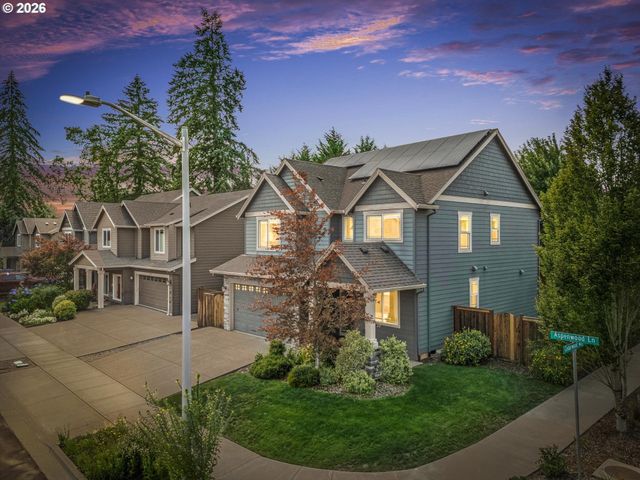 12725 ASPENWOOD Ln, Oregon City, OR 97045
